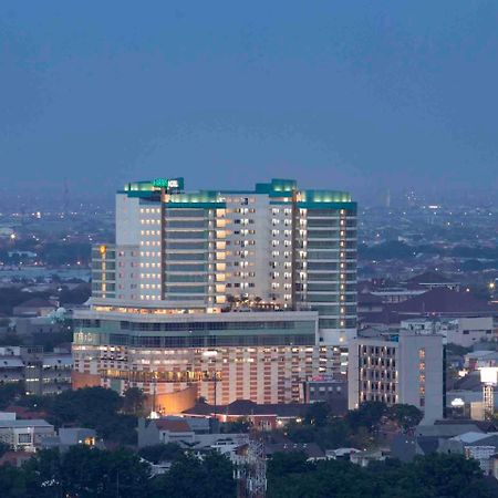 Harris Hotel Sentraland Semarang Exterior photo