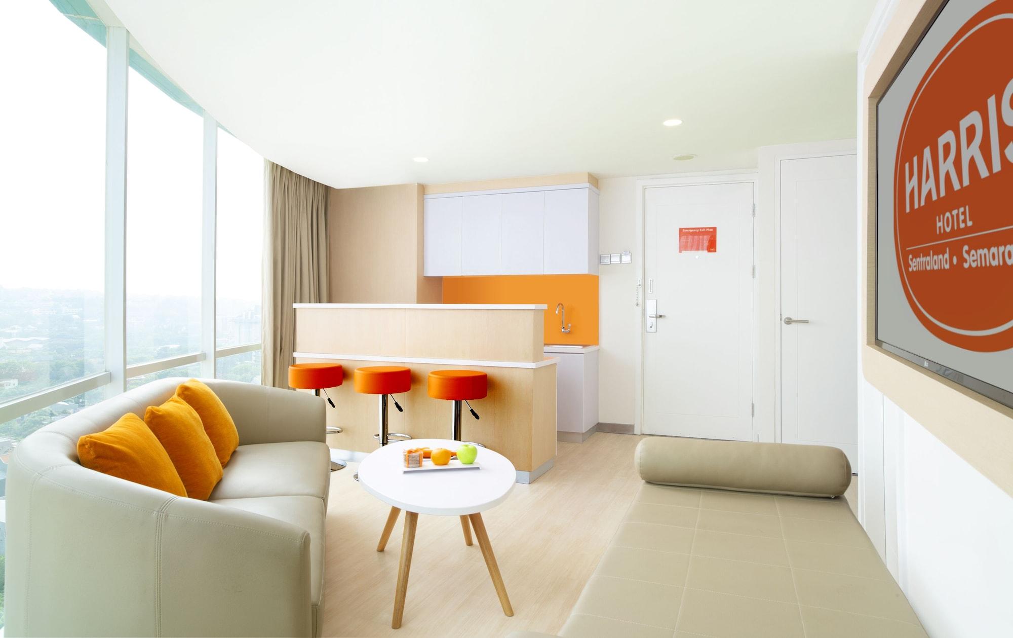 Harris Hotel Sentraland Semarang Exterior photo
