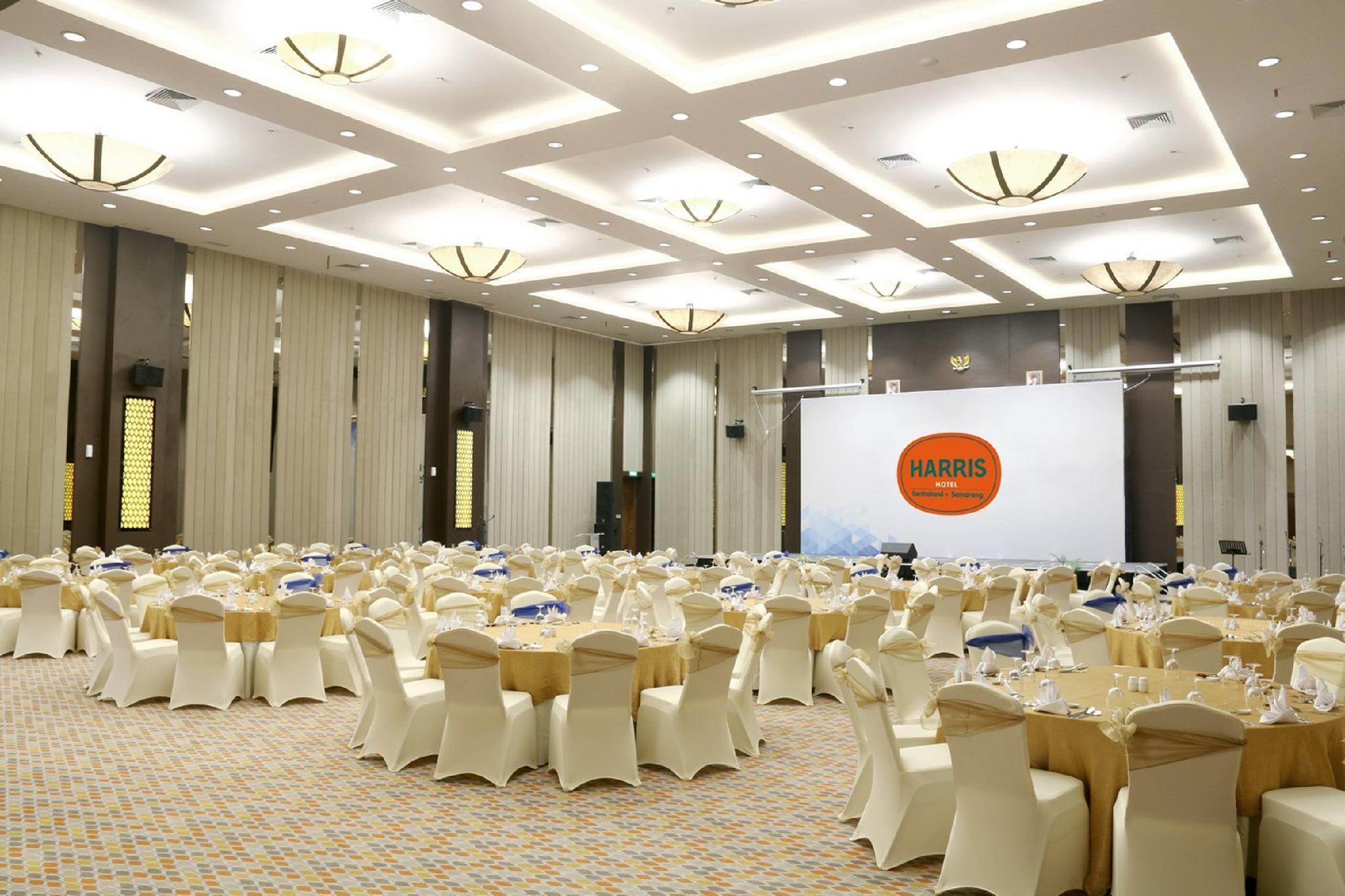 Harris Hotel Sentraland Semarang Exterior photo